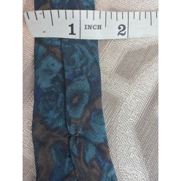 Geoffrey Beene 100% Silk Tie Blue Green Abstract  Pattern Made in Italy Vintage - Picture 6 of 6